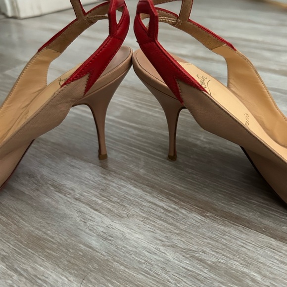Christian Louboutin size 39 - Picture 8 of 12